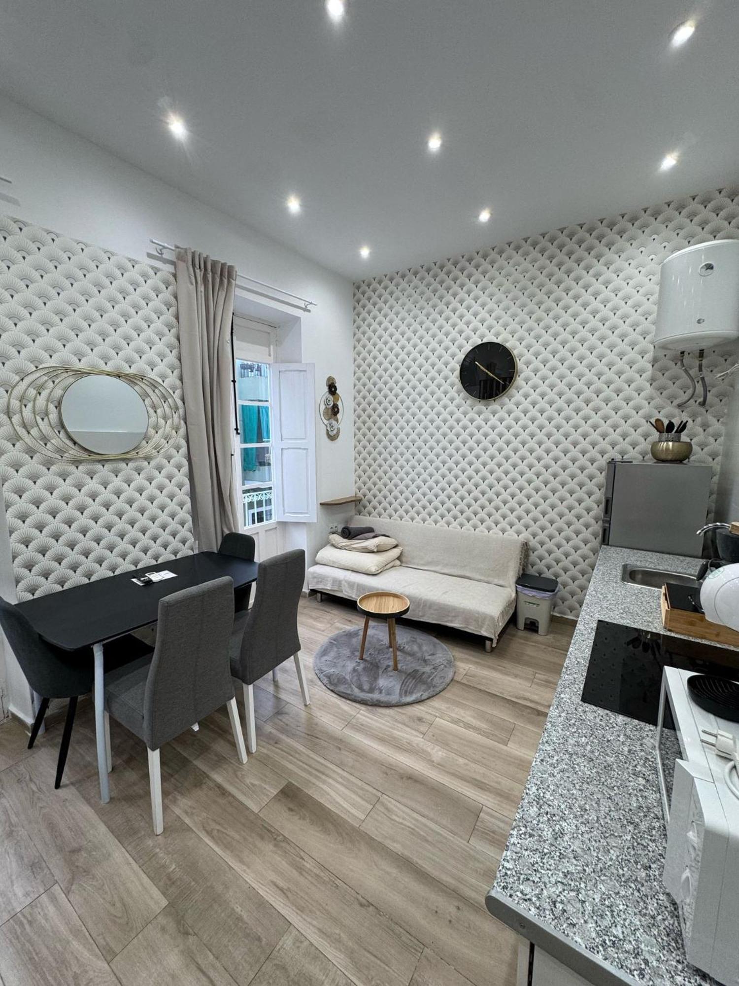 Luxury Apartments Near The Beach And Downtown Centrum 8 Alicante Kültér fotó