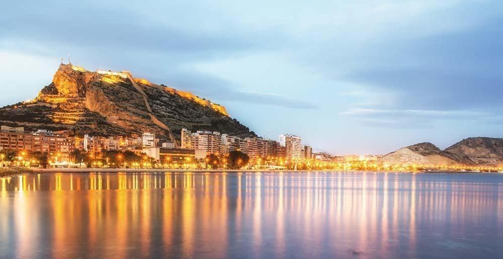 Luxury Apartments Near The Beach And Downtown Centrum 8 Alicante Kültér fotó